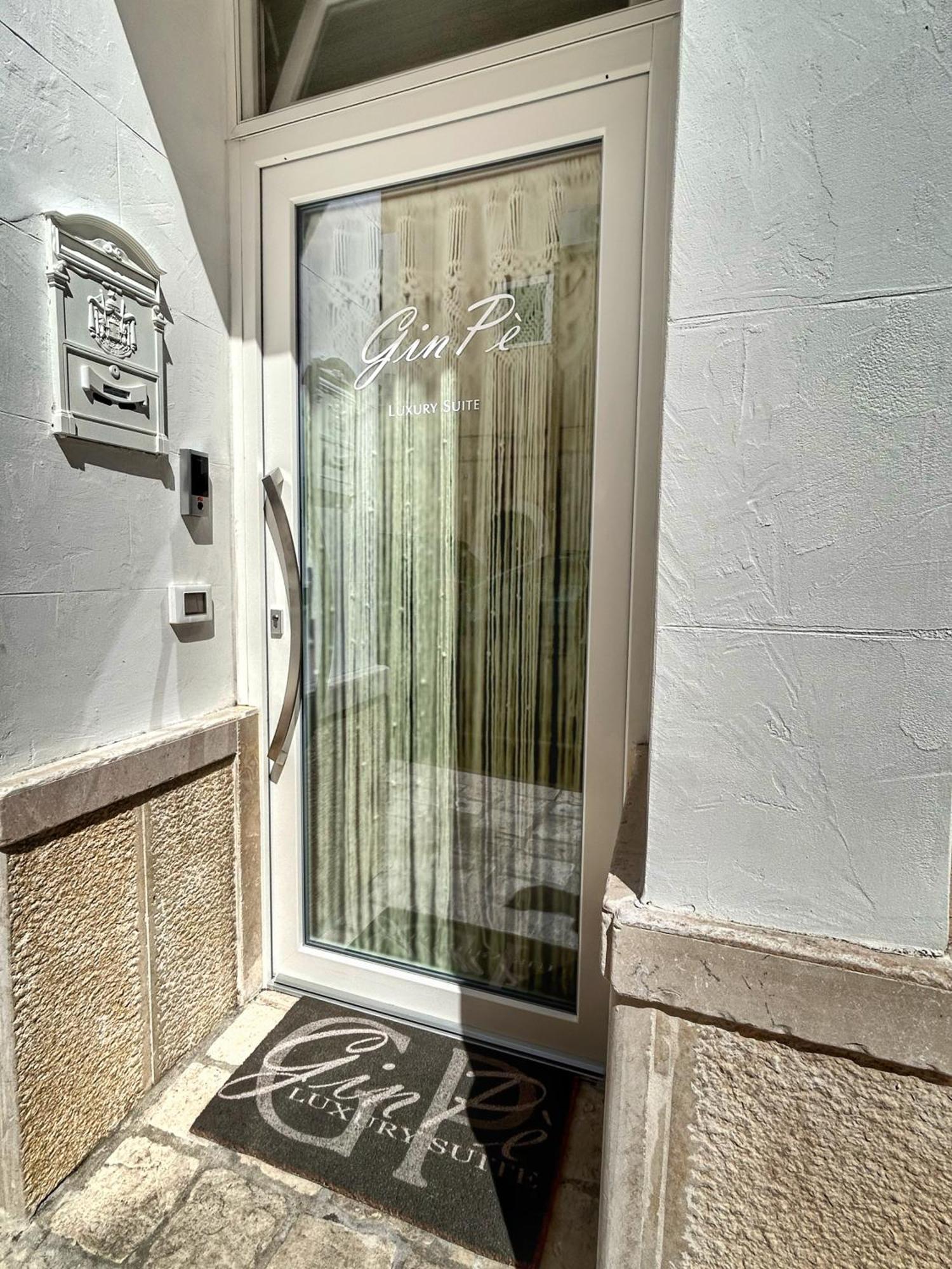 Ginpe Luxury Suite Monopoli Exterior photo