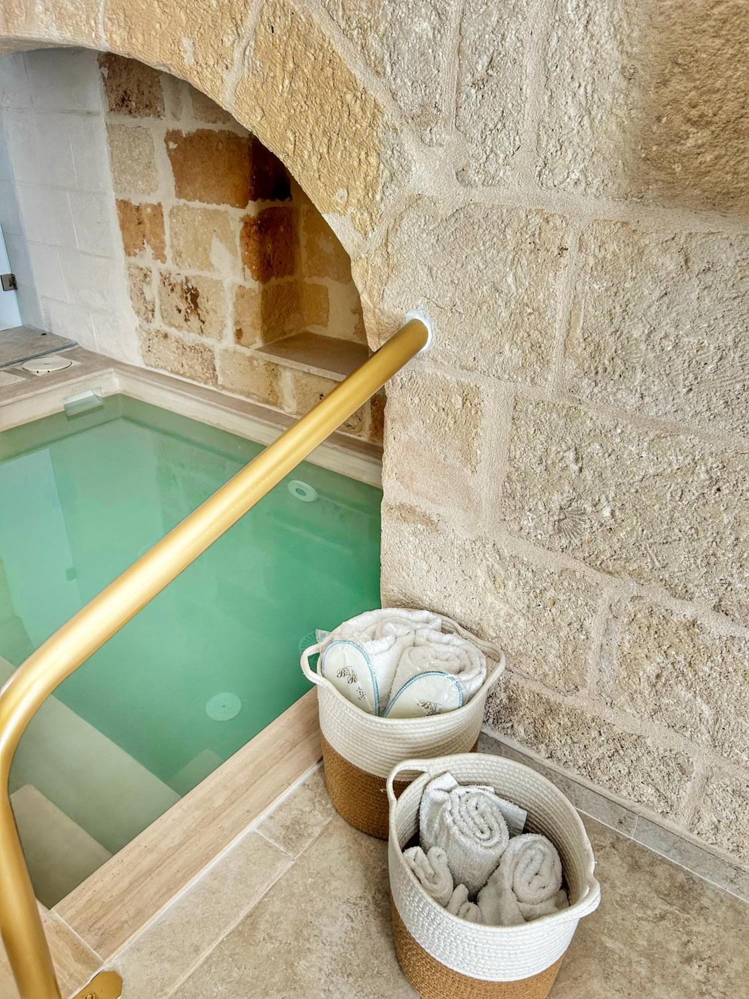 Ginpe Luxury Suite Monopoli Exterior photo